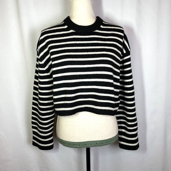 H&M Cropped Sweater Size M Wool Blend Black White Striped Crew Neck Long Sleeves - Picture 1 of 14
